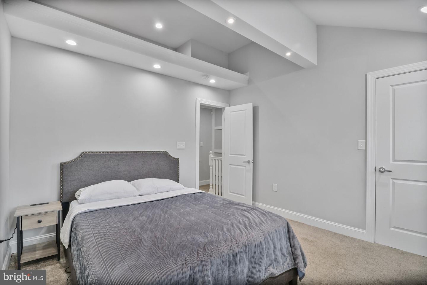 1423 HOWARD RD SE, WASHINGTON, District Of Columbia 20020, 3 Bedrooms Bedrooms, ,2 BathroomsBathrooms,Residential,For sale,1423 HOWARD RD SE,DCDC2195864 MLS # DCDC2195864