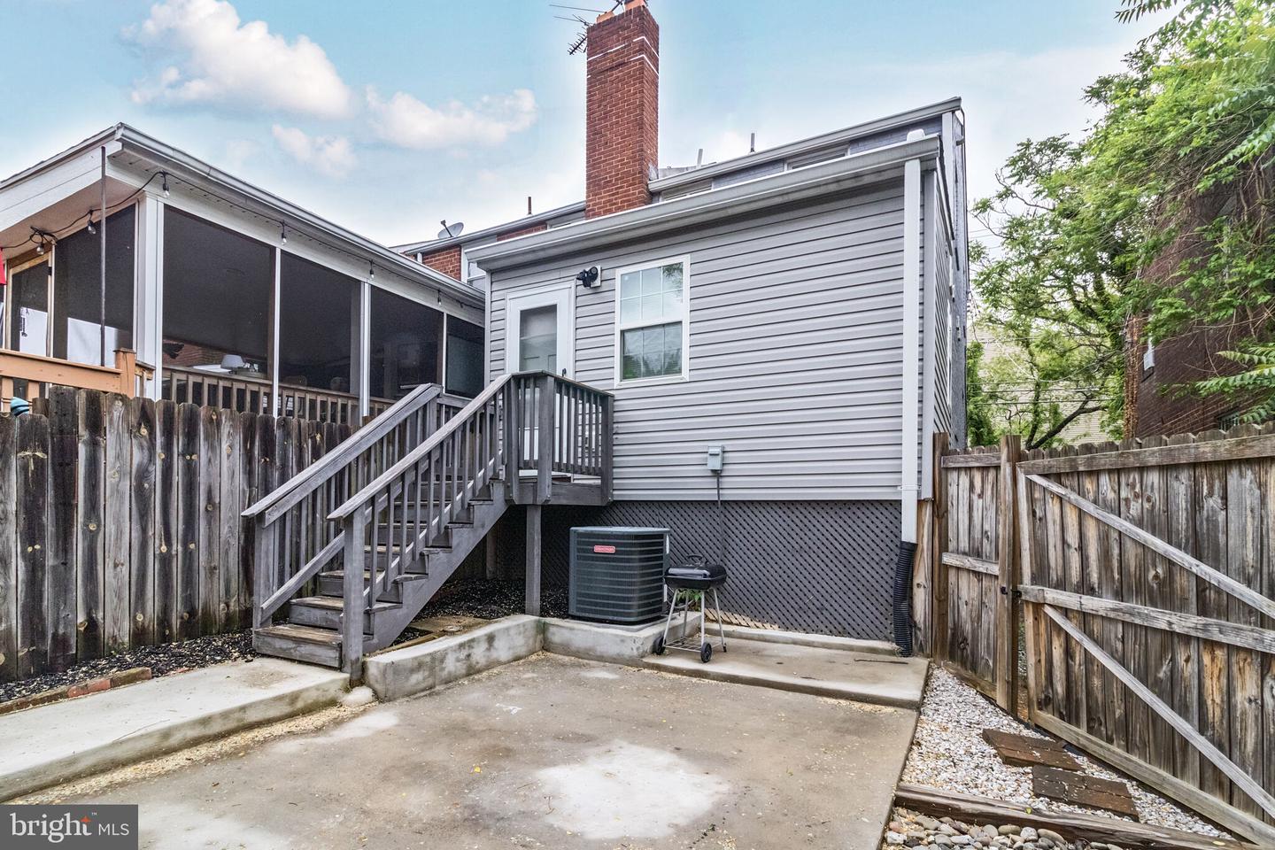 1423 HOWARD RD SE, WASHINGTON, District Of Columbia 20020, 3 Bedrooms Bedrooms, ,2 BathroomsBathrooms,Residential,For sale,1423 HOWARD RD SE,DCDC2195864 MLS # DCDC2195864