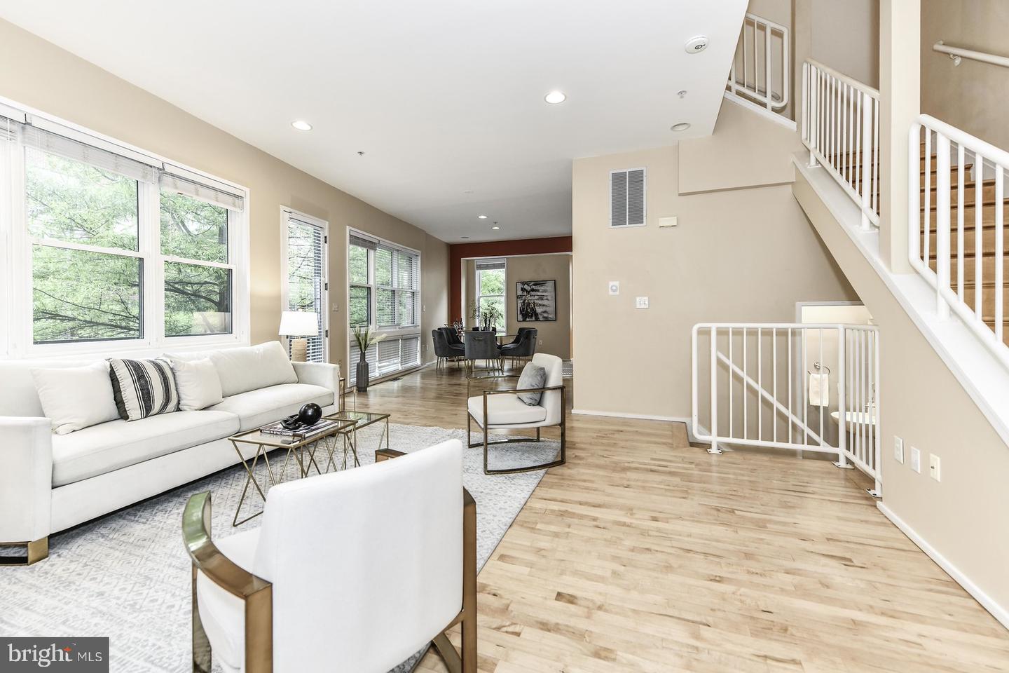 1688 N QUINN ST, ARLINGTON, Virginia 22209, 3 Bedrooms Bedrooms, ,2 BathroomsBathrooms,Residential,For sale,1688 N QUINN ST,VAAR2056198 MLS # VAAR2056198