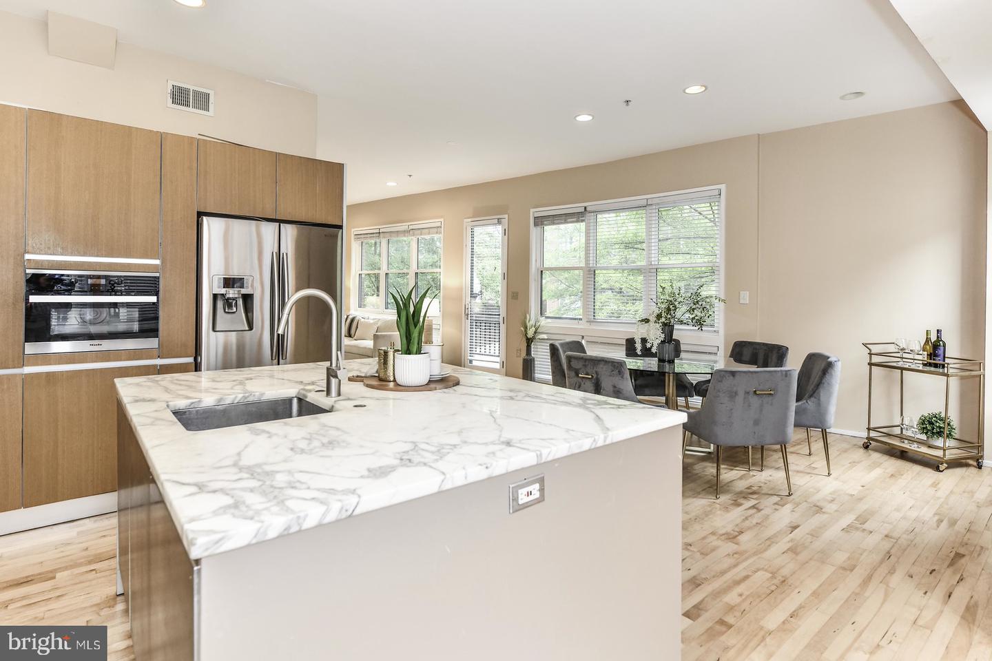 1688 N QUINN ST, ARLINGTON, Virginia 22209, 3 Bedrooms Bedrooms, ,2 BathroomsBathrooms,Residential,For sale,1688 N QUINN ST,VAAR2056198 MLS # VAAR2056198