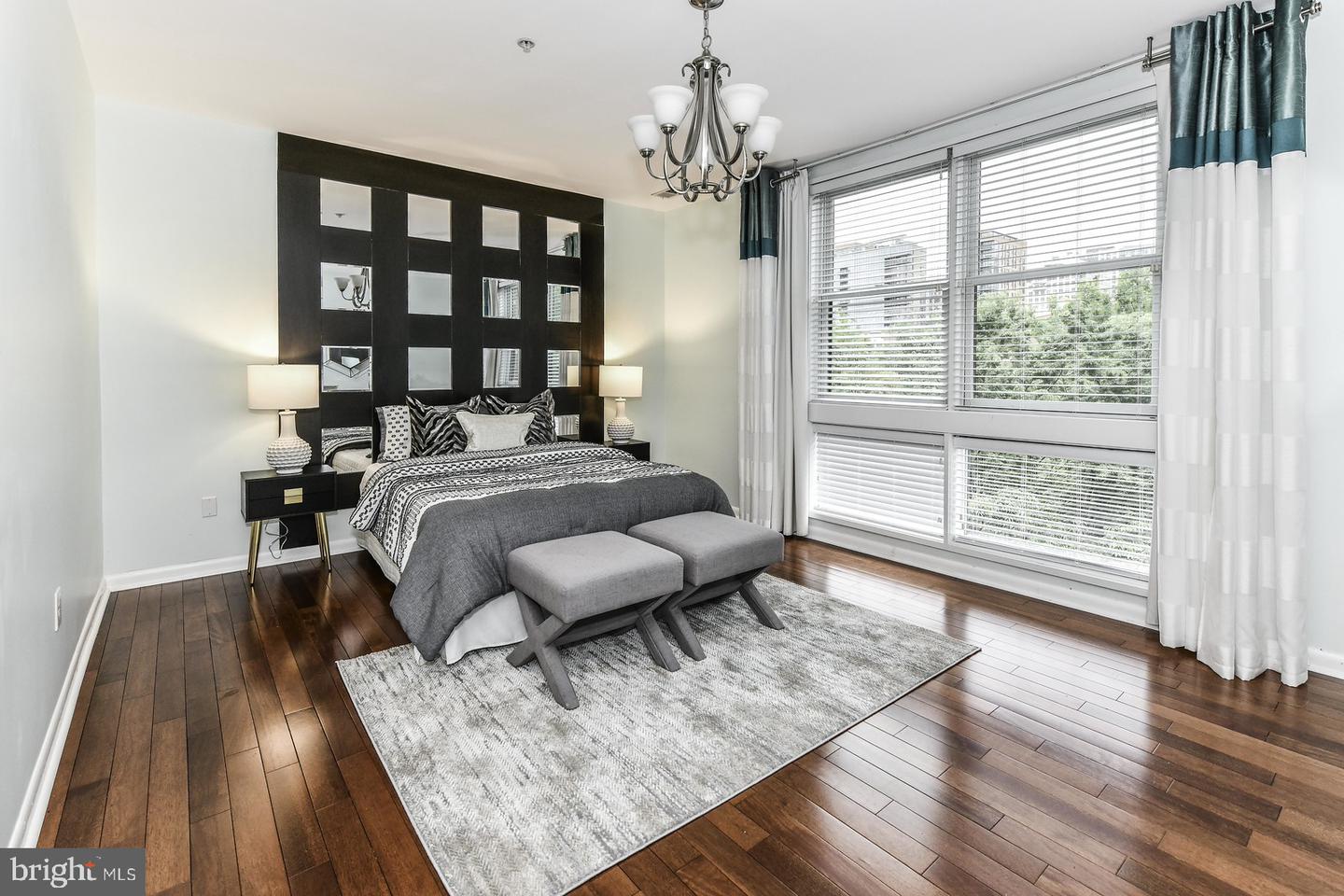 1688 N QUINN ST, ARLINGTON, Virginia 22209, 3 Bedrooms Bedrooms, ,2 BathroomsBathrooms,Residential,For sale,1688 N QUINN ST,VAAR2056198 MLS # VAAR2056198