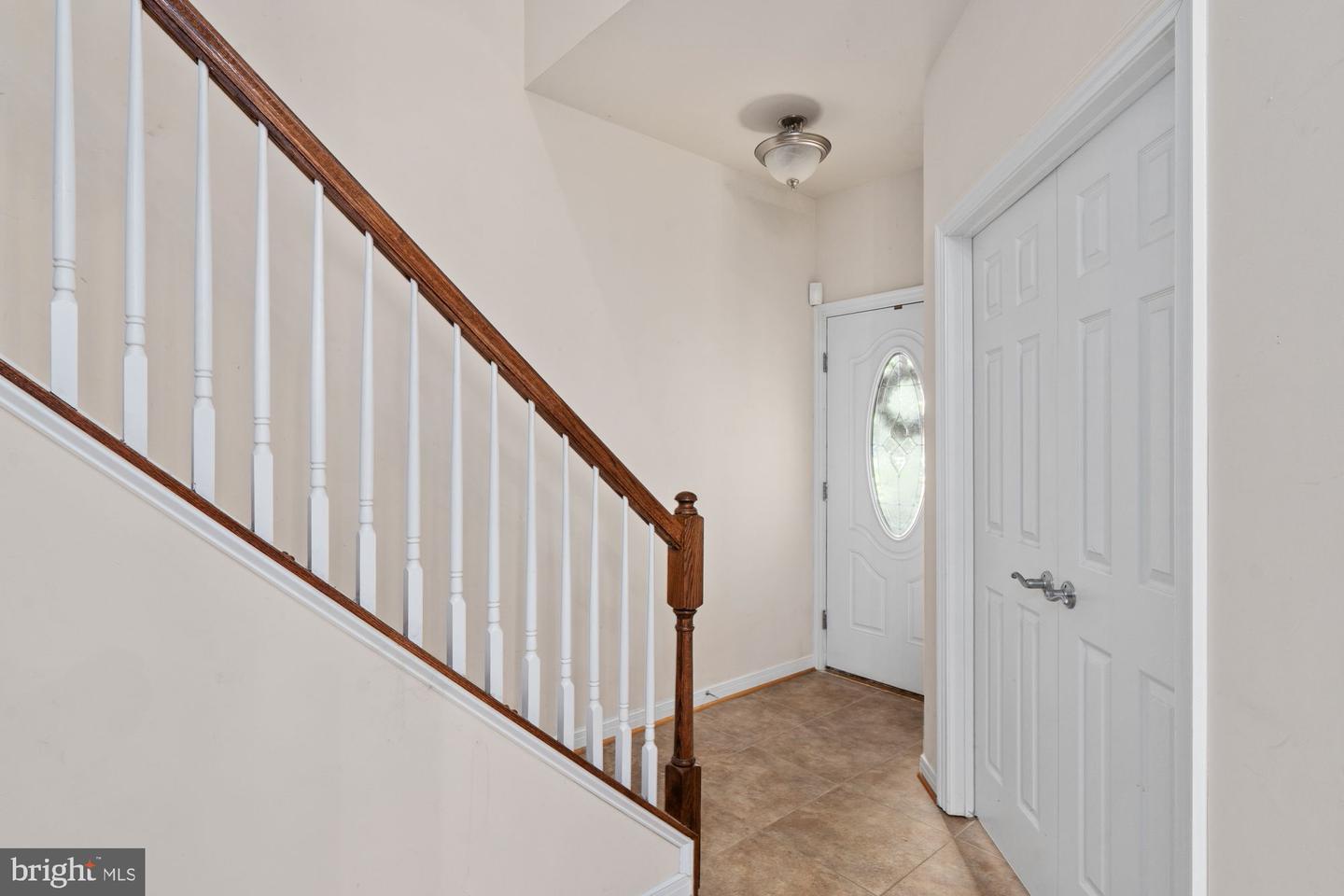 145 12TH ST, COLONIAL BEACH, Virginia 22443, 5 Bedrooms Bedrooms, ,2 BathroomsBathrooms,Residential,For sale,145 12TH ST,VAWE2008684 MLS # VAWE2008684