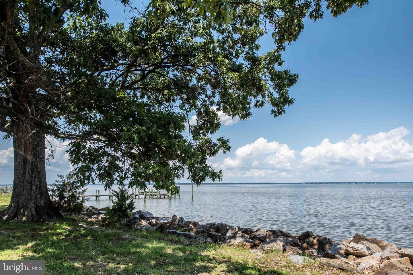 145 12TH ST, COLONIAL BEACH, Virginia 22443, 5 Bedrooms Bedrooms, ,2 BathroomsBathrooms,Residential,For sale,145 12TH ST,VAWE2008684 MLS # VAWE2008684