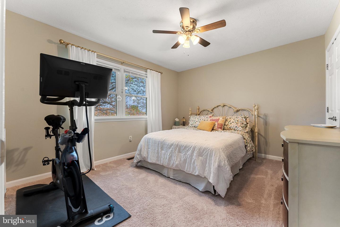 413 WILLOW LAWN DR, CULPEPER, Virginia 22701, 2 Bedrooms Bedrooms, ,1 BathroomBathrooms,Residential,For sale,413 WILLOW LAWN DR,VACU2010300 MLS # VACU2010300