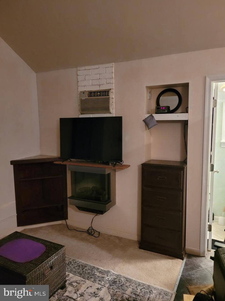 3492 JAMES MADISON HWY, HAYMARKET, Virginia 20169, 2 Bedrooms Bedrooms, ,2 BathroomsBathrooms,Residential,For sale,3492 JAMES MADISON HWY,VAPW2092430 MLS # VAPW2092430