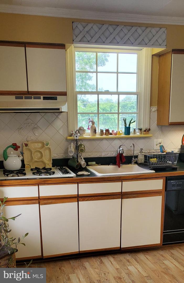 3492 JAMES MADISON HWY, HAYMARKET, Virginia 20169, 2 Bedrooms Bedrooms, ,2 BathroomsBathrooms,Residential,For sale,3492 JAMES MADISON HWY,VAPW2092430 MLS # VAPW2092430