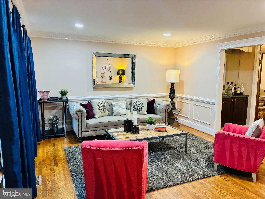 6870 LODGEPOLE CT, MANASSAS, Virginia 20111, 4 Bedrooms Bedrooms, ,2 BathroomsBathrooms,Residential,For sale,6870 LODGEPOLE CT,VAPW2092438 MLS # VAPW2092438