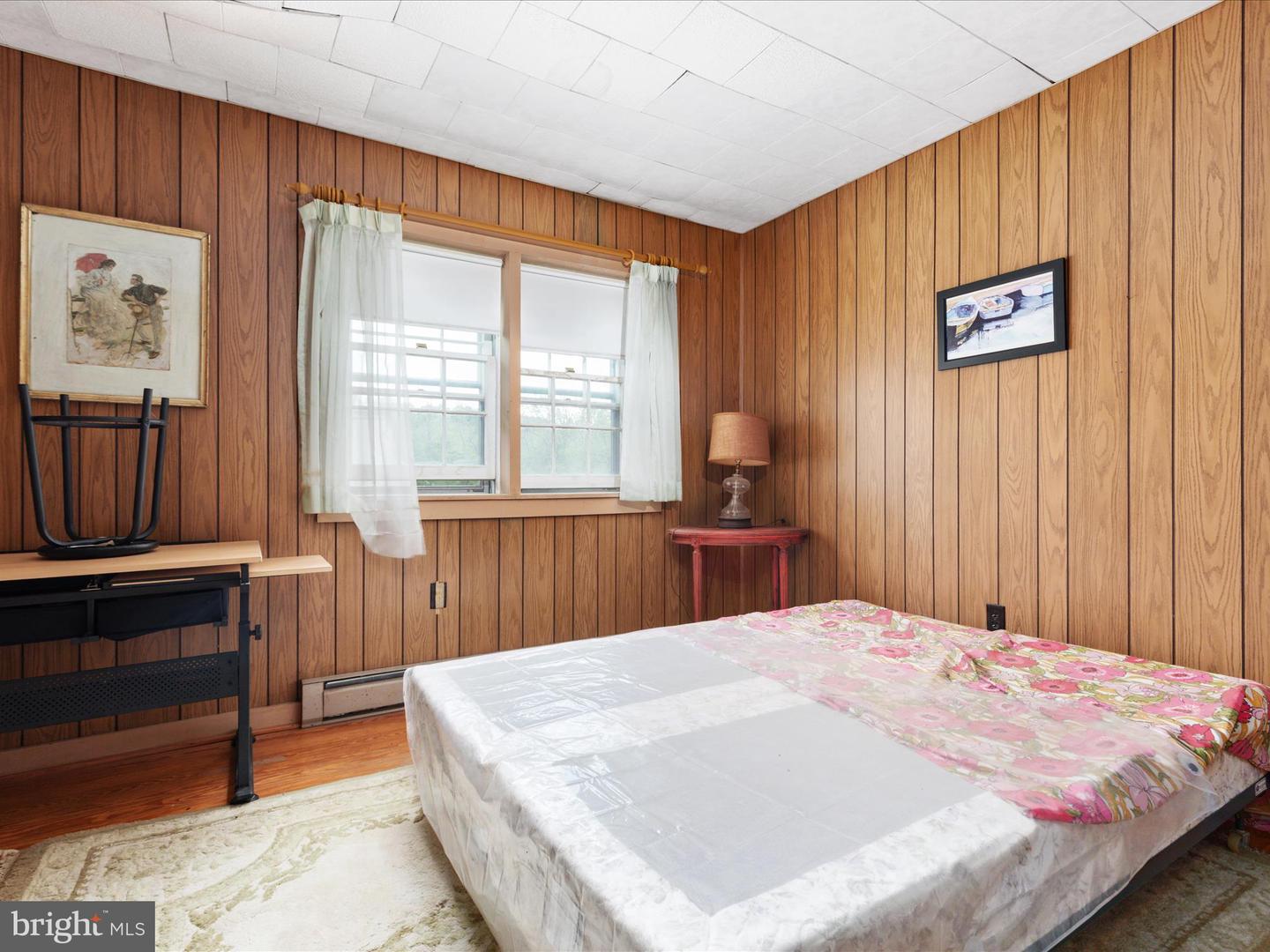 436-440 CHAPMAN LANDING RD, EDINBURG, Virginia 22824, 2 Bedrooms Bedrooms, 6 Rooms Rooms,2 BathroomsBathrooms,Residential,For sale,436-440 CHAPMAN LANDING RD,VASH2011240 MLS # VASH2011240