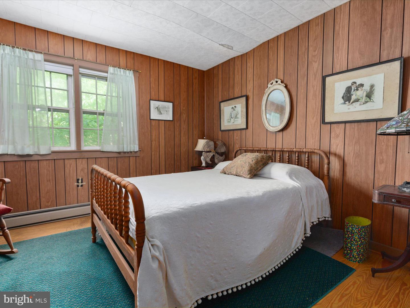 436-440 CHAPMAN LANDING RD, EDINBURG, Virginia 22824, 2 Bedrooms Bedrooms, 6 Rooms Rooms,2 BathroomsBathrooms,Residential,For sale,436-440 CHAPMAN LANDING RD,VASH2011240 MLS # VASH2011240