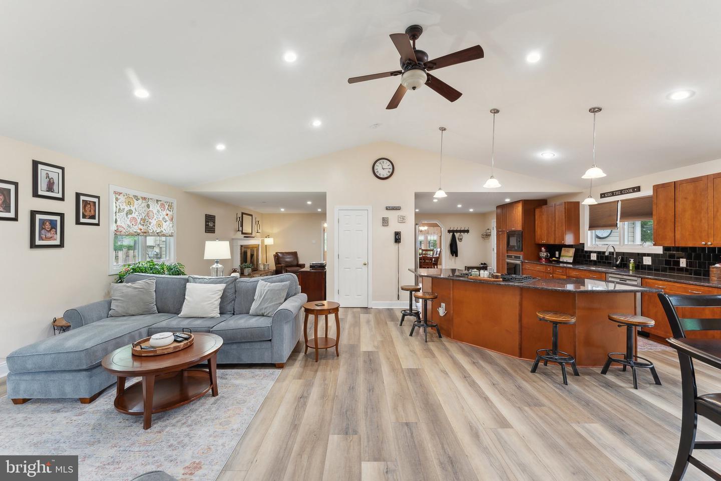 8807 FALKSTONE LN, ALEXANDRIA, Virginia 22309, 4 Bedrooms Bedrooms, ,2 BathroomsBathrooms,Residential,For sale,8807 FALKSTONE LN,VAFX2235512 MLS # VAFX2235512