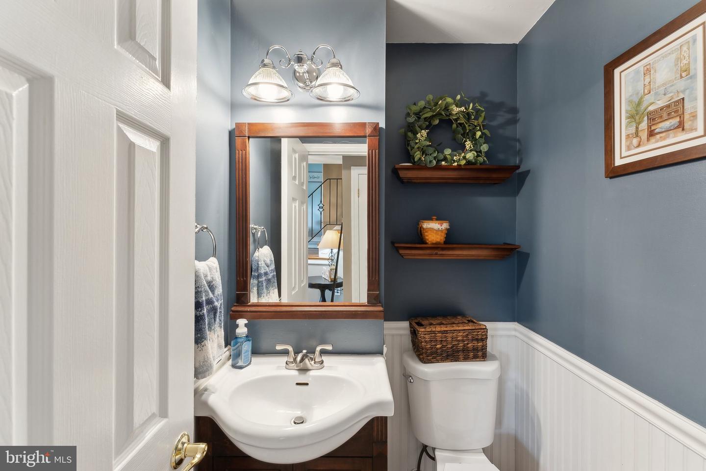 8807 FALKSTONE LN, ALEXANDRIA, Virginia 22309, 4 Bedrooms Bedrooms, ,2 BathroomsBathrooms,Residential,For sale,8807 FALKSTONE LN,VAFX2235512 MLS # VAFX2235512