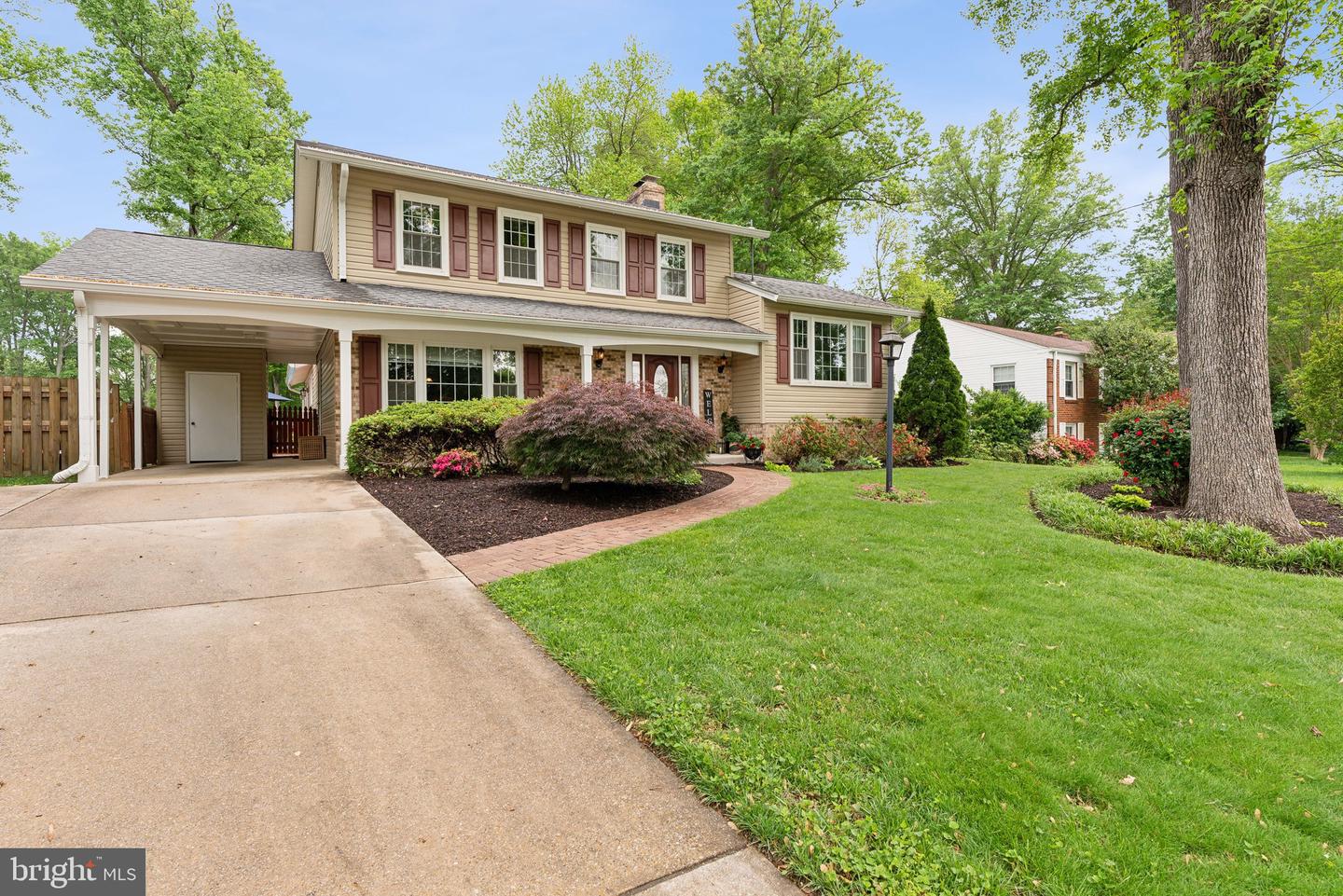 8807 FALKSTONE LN, ALEXANDRIA, Virginia 22309, 4 Bedrooms Bedrooms, ,2 BathroomsBathrooms,Residential,For sale,8807 FALKSTONE LN,VAFX2235512 MLS # VAFX2235512