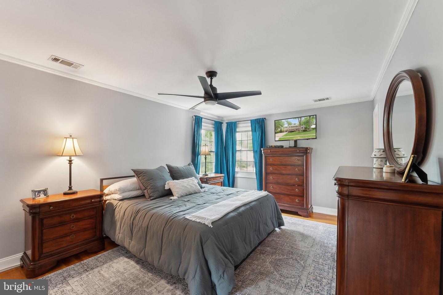 8807 FALKSTONE LN, ALEXANDRIA, Virginia 22309, 4 Bedrooms Bedrooms, ,2 BathroomsBathrooms,Residential,For sale,8807 FALKSTONE LN,VAFX2235512 MLS # VAFX2235512