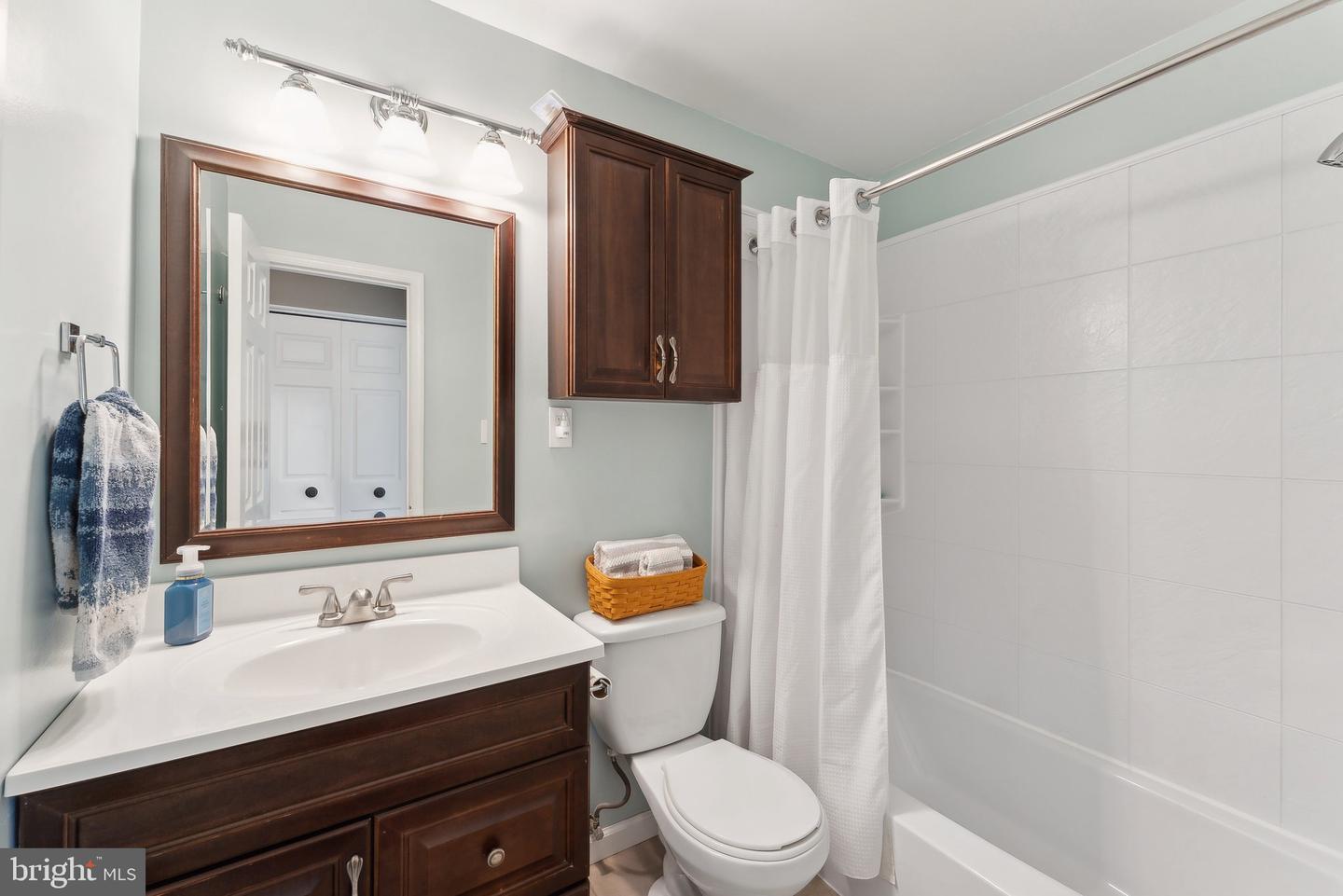 8807 FALKSTONE LN, ALEXANDRIA, Virginia 22309, 4 Bedrooms Bedrooms, ,2 BathroomsBathrooms,Residential,For sale,8807 FALKSTONE LN,VAFX2235512 MLS # VAFX2235512