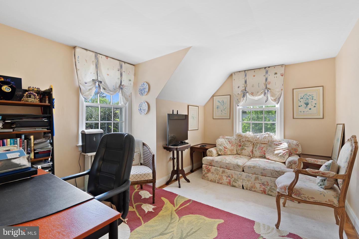 6511 RIDGE ST, MCLEAN, Virginia 22101, 4 Bedrooms Bedrooms, ,3 BathroomsBathrooms,Residential,For sale,6511 RIDGE ST,VAFX2235518 MLS # VAFX2235518