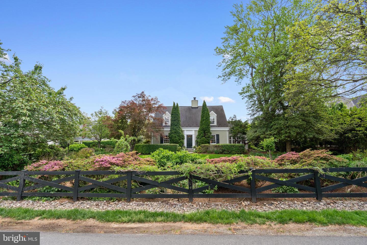 6511 RIDGE ST, MCLEAN, Virginia 22101, 4 Bedrooms Bedrooms, ,3 BathroomsBathrooms,Residential,For sale,6511 RIDGE ST,VAFX2235518 MLS # VAFX2235518
