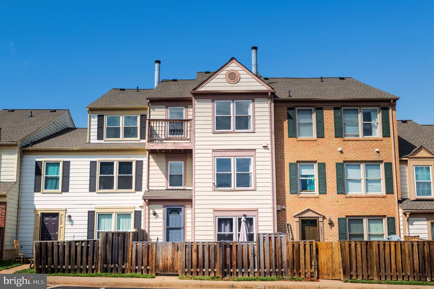 7529 BELLE GRAE DR, MANASSAS, Virginia 20109, 3 Bedrooms Bedrooms, ,2 BathroomsBathrooms,Residential,For sale,7529 BELLE GRAE DR,VAPW2093134 MLS # VAPW2093134