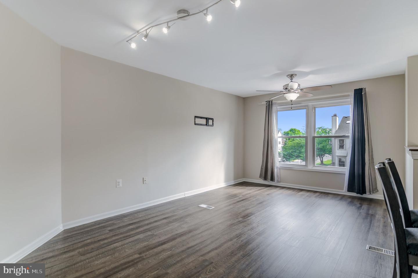7529 BELLE GRAE DR, MANASSAS, Virginia 20109, 3 Bedrooms Bedrooms, ,2 BathroomsBathrooms,Residential,For sale,7529 BELLE GRAE DR,VAPW2093134 MLS # VAPW2093134