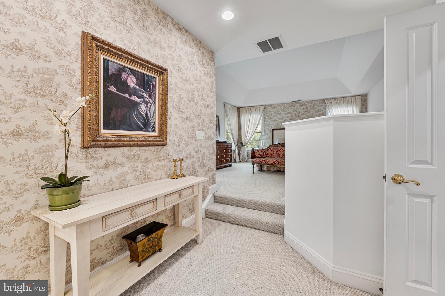 9192 TOPAZ ST, FAIRFAX, Virginia 22031, 4 Bedrooms Bedrooms, ,4 BathroomsBathrooms,Residential,For sale,9192 TOPAZ ST,VAFX2236706 MLS # VAFX2236706