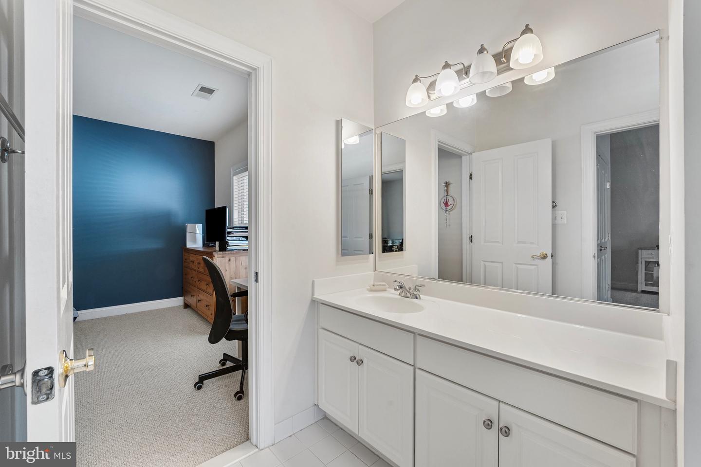 9192 TOPAZ ST, FAIRFAX, Virginia 22031, 4 Bedrooms Bedrooms, ,4 BathroomsBathrooms,Residential,For sale,9192 TOPAZ ST,VAFX2236706 MLS # VAFX2236706