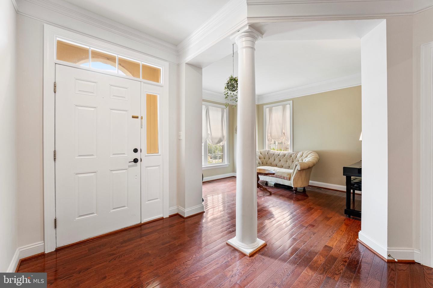 9192 TOPAZ ST, FAIRFAX, Virginia 22031, 4 Bedrooms Bedrooms, ,4 BathroomsBathrooms,Residential,For sale,9192 TOPAZ ST,VAFX2236706 MLS # VAFX2236706