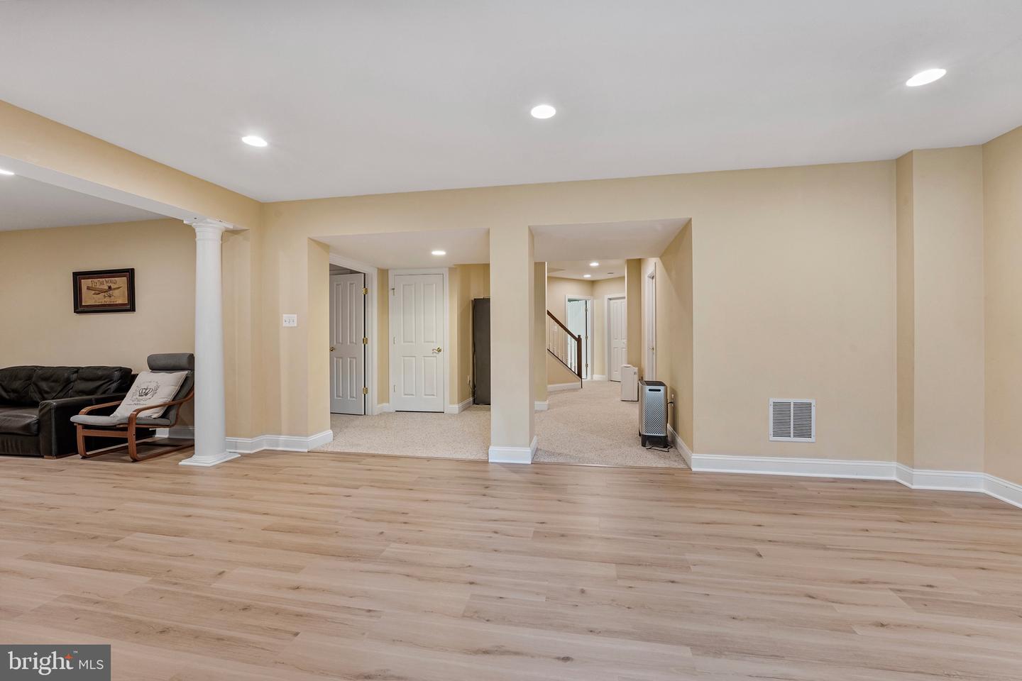 9192 TOPAZ ST, FAIRFAX, Virginia 22031, 4 Bedrooms Bedrooms, ,4 BathroomsBathrooms,Residential,For sale,9192 TOPAZ ST,VAFX2236706 MLS # VAFX2236706