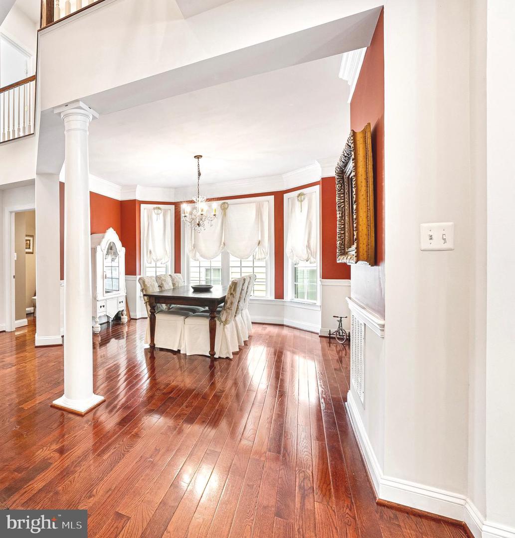 9192 TOPAZ ST, FAIRFAX, Virginia 22031, 4 Bedrooms Bedrooms, ,4 BathroomsBathrooms,Residential,For sale,9192 TOPAZ ST,VAFX2236706 MLS # VAFX2236706