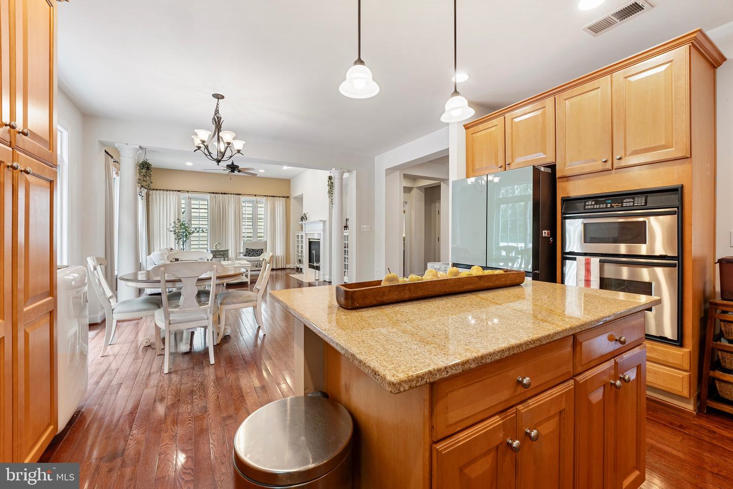 9192 TOPAZ ST, FAIRFAX, Virginia 22031, 4 Bedrooms Bedrooms, ,4 BathroomsBathrooms,Residential,For sale,9192 TOPAZ ST,VAFX2236706 MLS # VAFX2236706