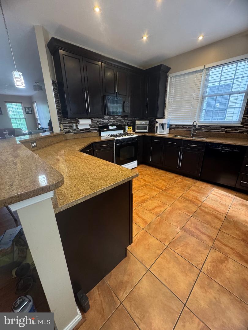 8800 FENIMORE PL, BRISTOW, Virginia 20136, 4 Bedrooms Bedrooms, ,3 BathroomsBathrooms,Residential,For sale,8800 FENIMORE PL,VAPW2093290 MLS # VAPW2093290