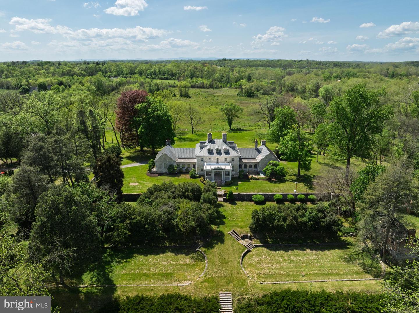 159 FAIRFIELD LN, BERRYVILLE, Virginia 22611, 9 Bedrooms Bedrooms, ,5 BathroomsBathrooms,Residential,For sale,159 FAIRFIELD LN,VACL2003656 MLS # VACL2003656