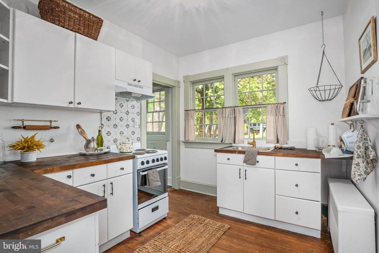 159 FAIRFIELD LN, BERRYVILLE, Virginia 22611, 9 Bedrooms Bedrooms, ,5 BathroomsBathrooms,Residential,For sale,159 FAIRFIELD LN,VACL2003656 MLS # VACL2003656