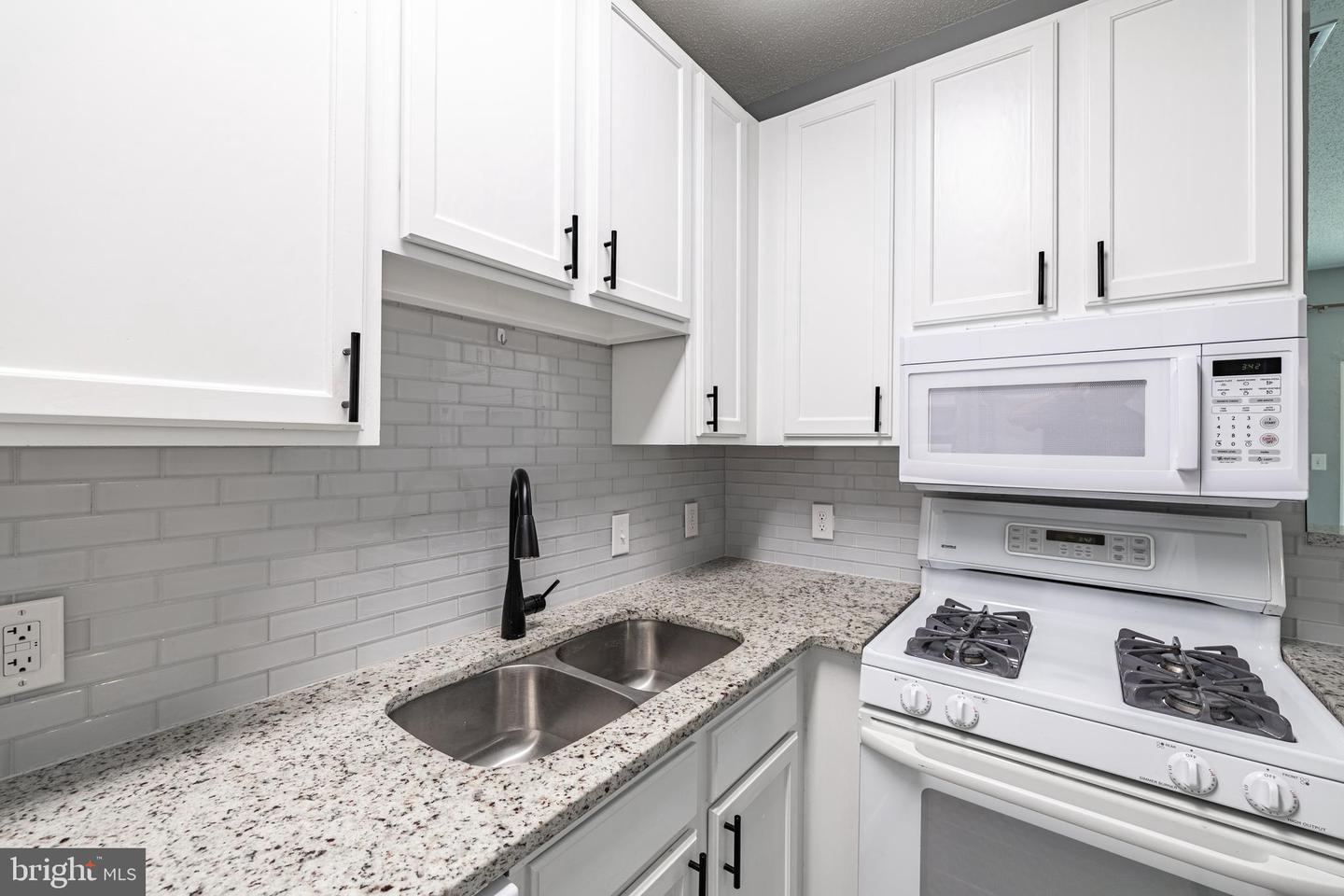 810-E BRASSIE LN #810-E, GLEN ALLEN, Virginia 23059, 2 Bedrooms Bedrooms, ,2 BathroomsBathrooms,Residential,For sale,810-E BRASSIE LN #810-E,VAHN2000896 MLS # VAHN2000896