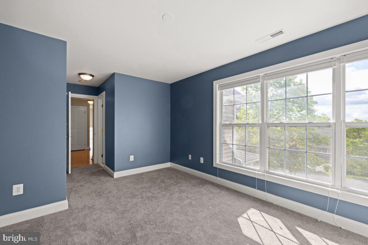 602 S LAKEVIEW DR, CROSS JUNCTION, Virginia 22625, 4 Bedrooms Bedrooms, ,4 BathroomsBathrooms,Residential,For sale,602 S LAKEVIEW DR,VAFV2033742 MLS # VAFV2033742