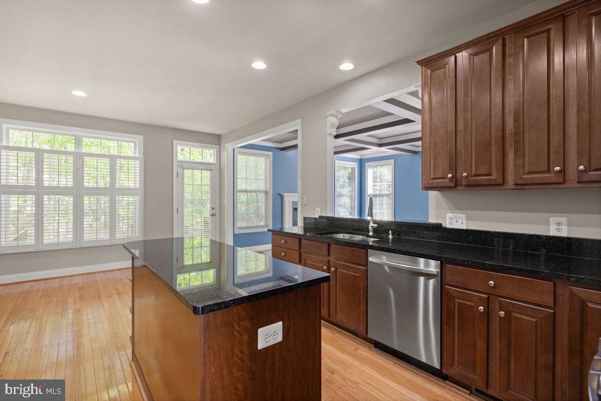 602 S LAKEVIEW DR, CROSS JUNCTION, Virginia 22625, 4 Bedrooms Bedrooms, ,4 BathroomsBathrooms,Residential,For sale,602 S LAKEVIEW DR,VAFV2033742 MLS # VAFV2033742