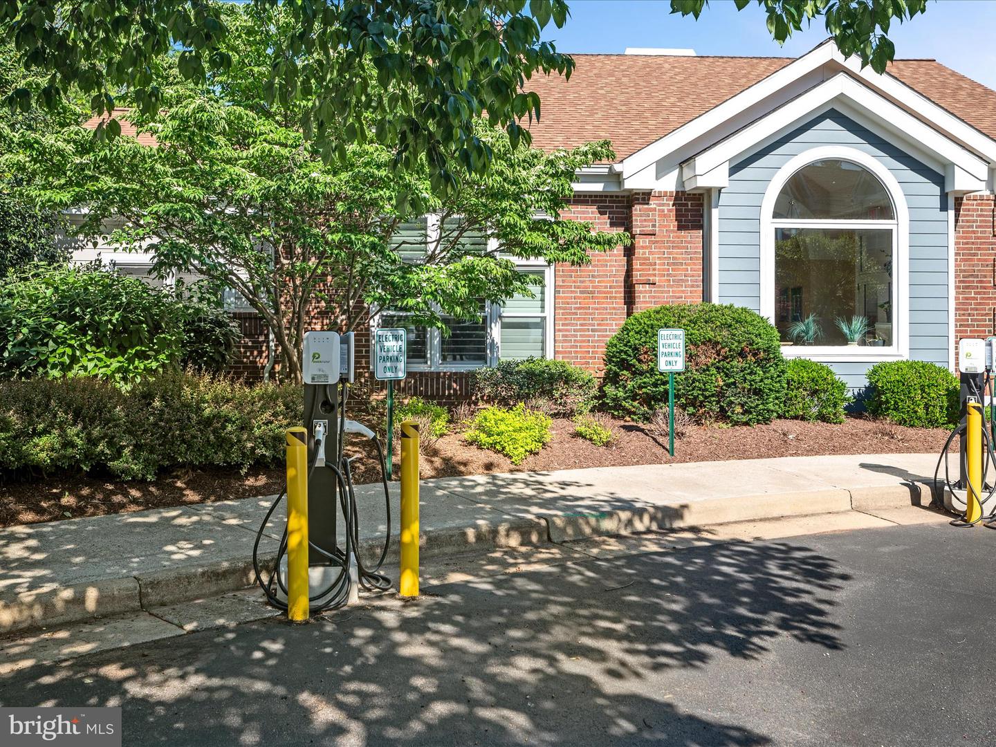 21019 TIMBER RIDGE TER #102, ASHBURN, Virginia 20147, 2 Bedrooms Bedrooms, ,1 BathroomBathrooms,Residential,For sale,21019 TIMBER RIDGE TER #102,VALO2094680 MLS # VALO2094680
