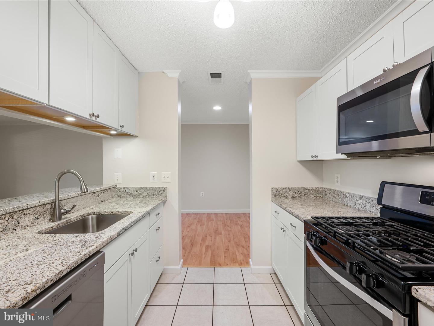 21019 TIMBER RIDGE TER #102, ASHBURN, Virginia 20147, 2 Bedrooms Bedrooms, ,1 BathroomBathrooms,Residential,For sale,21019 TIMBER RIDGE TER #102,VALO2094680 MLS # VALO2094680