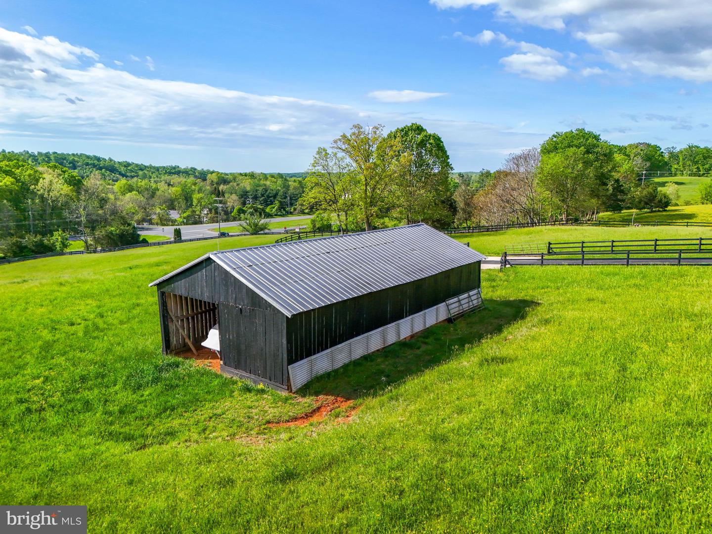 8511 LEEDS MANOR RD, WARRENTON, Virginia 20186, 4 Bedrooms Bedrooms, ,4 BathroomsBathrooms,Residential,For sale,8511 LEEDS MANOR RD,VAFQ2016382 MLS # VAFQ2016382