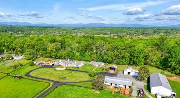 8511 LEEDS MANOR RD, WARRENTON, Virginia 20186, 4 Bedrooms Bedrooms, ,4 BathroomsBathrooms,Residential,For sale,8511 LEEDS MANOR RD,VAFQ2016382 MLS # VAFQ2016382