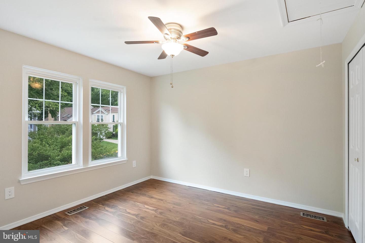 11956 HOLLY VIEW DR, WOODBRIDGE, Virginia 22192, 4 Bedrooms Bedrooms, ,3 BathroomsBathrooms,Residential,For sale,11956 HOLLY VIEW DR,VAPW2093468 MLS # VAPW2093468