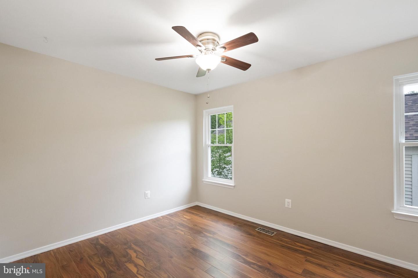 11956 HOLLY VIEW DR, WOODBRIDGE, Virginia 22192, 4 Bedrooms Bedrooms, ,3 BathroomsBathrooms,Residential,For sale,11956 HOLLY VIEW DR,VAPW2093468 MLS # VAPW2093468