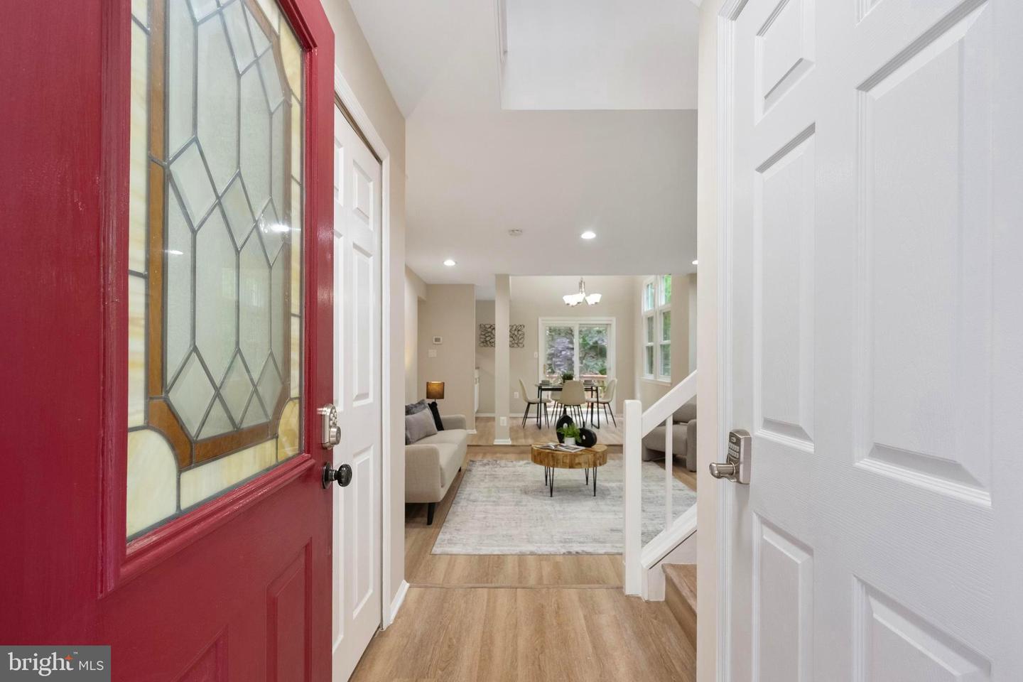 11956 HOLLY VIEW DR, WOODBRIDGE, Virginia 22192, 4 Bedrooms Bedrooms, ,3 BathroomsBathrooms,Residential,For sale,11956 HOLLY VIEW DR,VAPW2093468 MLS # VAPW2093468