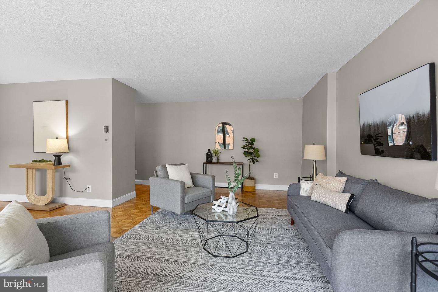1301 S ARLINGTON RIDGE RD #208, ARLINGTON, Virginia 22202, 2 Bedrooms Bedrooms, ,1 BathroomBathrooms,Residential,For sale,1301 S ARLINGTON RIDGE RD #208,VAAR2056822 MLS # VAAR2056822