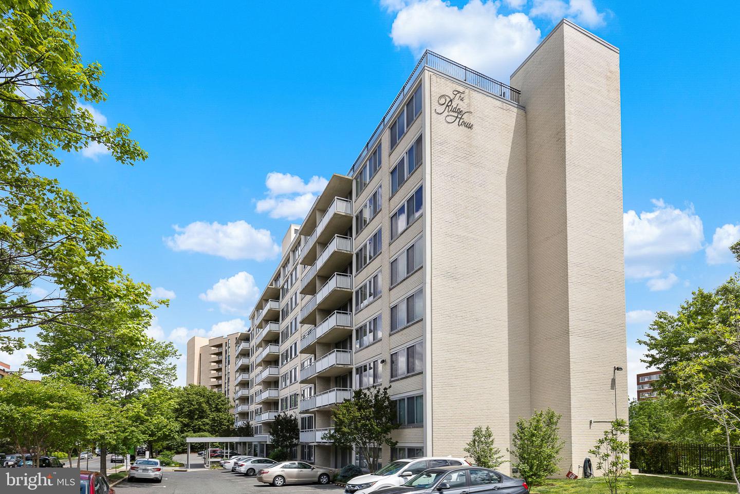 1301 S ARLINGTON RIDGE RD #208, ARLINGTON, Virginia 22202, 2 Bedrooms Bedrooms, ,1 BathroomBathrooms,Residential,For sale,1301 S ARLINGTON RIDGE RD #208,VAAR2056822 MLS # VAAR2056822
