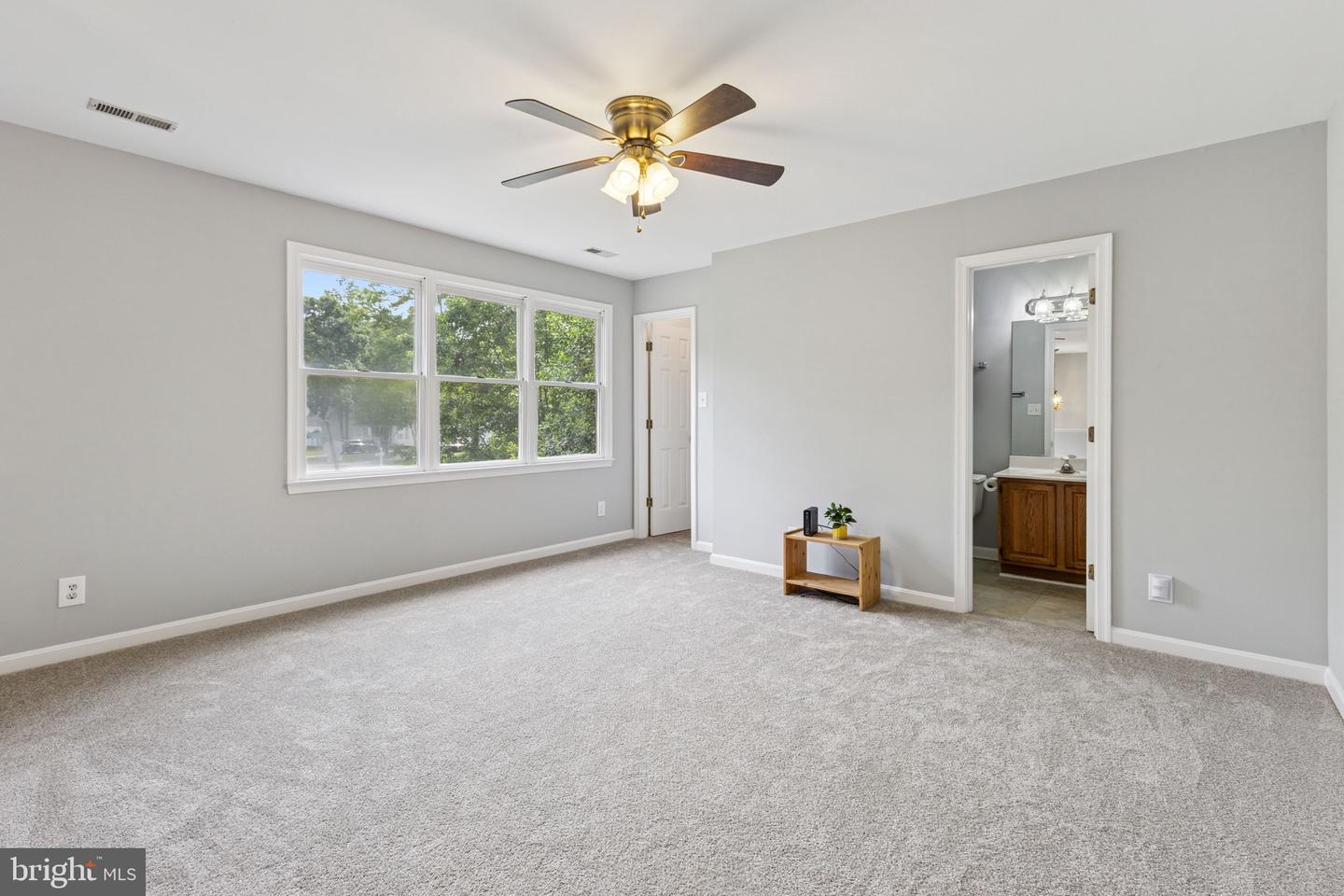 4209 OAKHILL RD, FREDERICKSBURG, Virginia 22408, 4 Bedrooms Bedrooms, 8 Rooms Rooms,2 BathroomsBathrooms,Residential,For sale,4209 OAKHILL RD,VASP2032678 MLS # VASP2032678