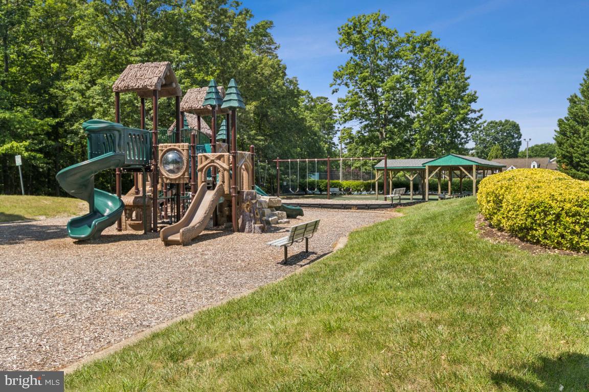 4209 OAKHILL RD, FREDERICKSBURG, Virginia 22408, 4 Bedrooms Bedrooms, 8 Rooms Rooms,2 BathroomsBathrooms,Residential,For sale,4209 OAKHILL RD,VASP2032678 MLS # VASP2032678