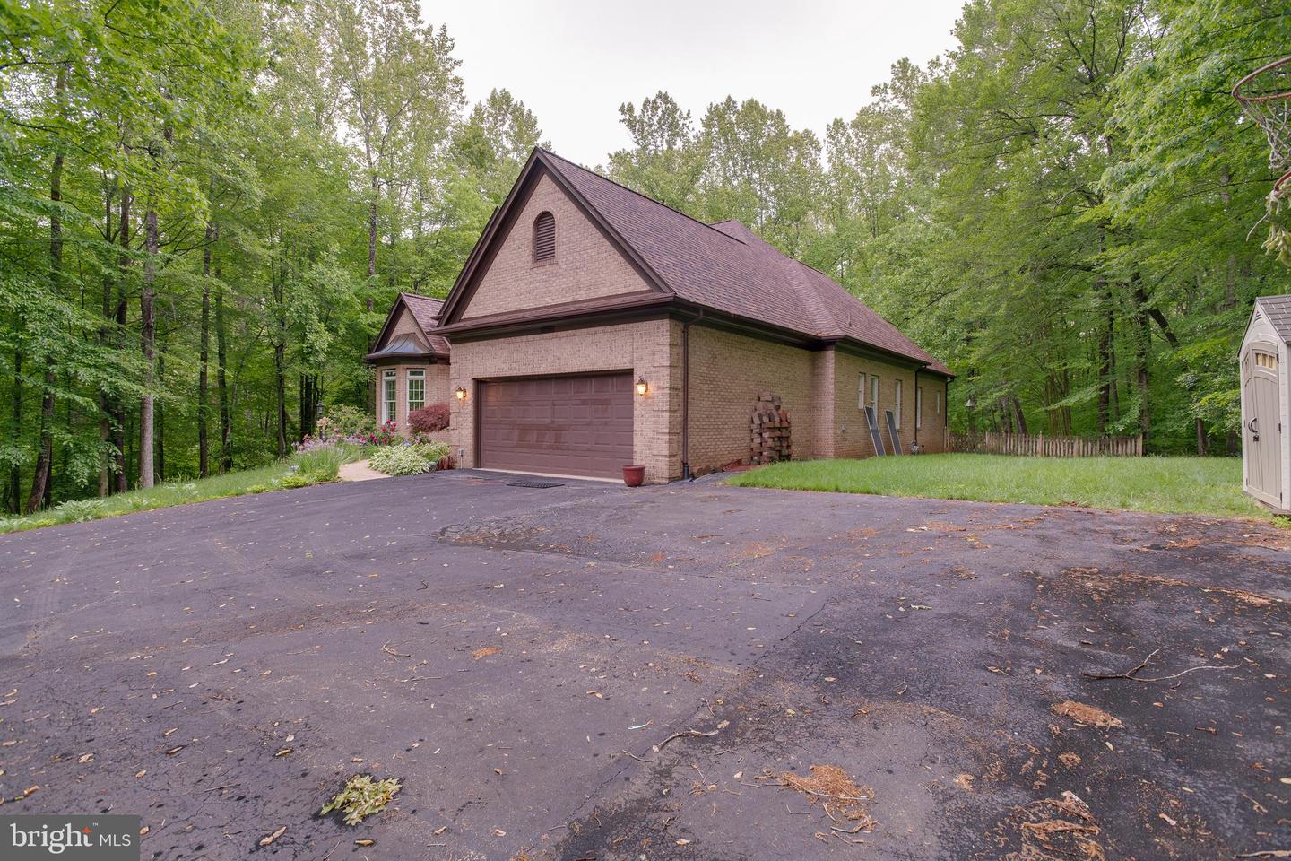 12868 PADDLE WHEEL CT, MANASSAS, Virginia 20112, 5 Bedrooms Bedrooms, ,4 BathroomsBathrooms,Residential,For sale,12868 PADDLE WHEEL CT,VAPW2093470 MLS # VAPW2093470