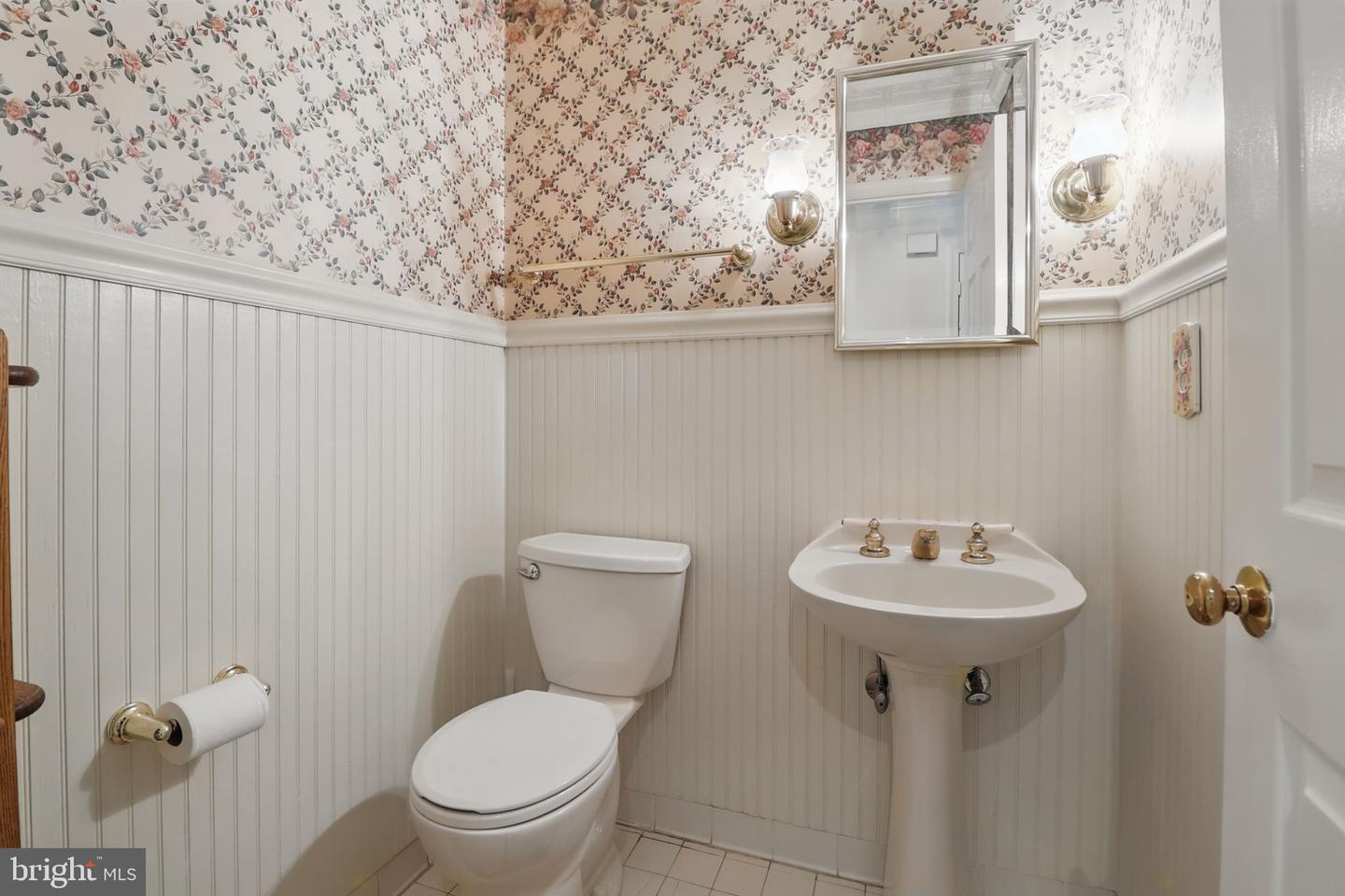 9116 JOHN WAY, FAIRFAX STATION, Virginia 22039, 4 Bedrooms Bedrooms, ,3 BathroomsBathrooms,Residential,For sale,9116 JOHN WAY,VAFX2237694 MLS # VAFX2237694