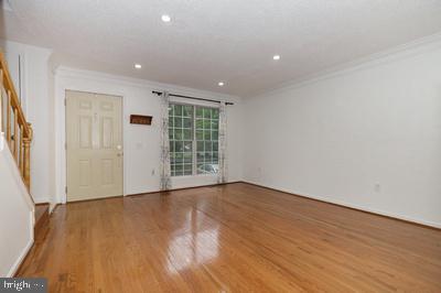 6504 OLD CARRIAGE LN, ALEXANDRIA, Virginia 22315, 3 Bedrooms Bedrooms, ,1 BathroomBathrooms,Residential,For sale,6504 OLD CARRIAGE LN,VAFX2238054 MLS # VAFX2238054