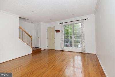 6504 OLD CARRIAGE LN, ALEXANDRIA, Virginia 22315, 3 Bedrooms Bedrooms, ,1 BathroomBathrooms,Residential,For sale,6504 OLD CARRIAGE LN,VAFX2238054 MLS # VAFX2238054
