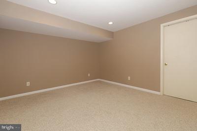 6504 OLD CARRIAGE LN, ALEXANDRIA, Virginia 22315, 3 Bedrooms Bedrooms, ,1 BathroomBathrooms,Residential,For sale,6504 OLD CARRIAGE LN,VAFX2238054 MLS # VAFX2238054